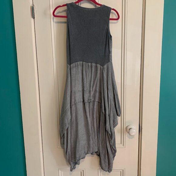 Inizio | Gray Linen Flutter Dress Medium - Picture 3 of 5